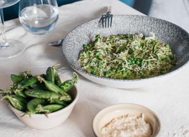 Classic pea risotto