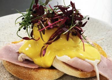 Eggs Benedict