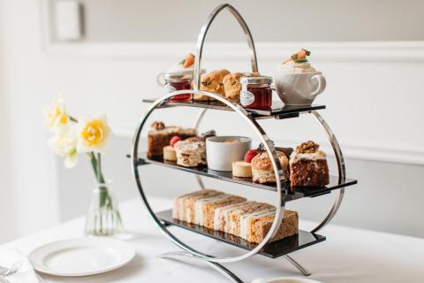 Afternoon tea fortwo